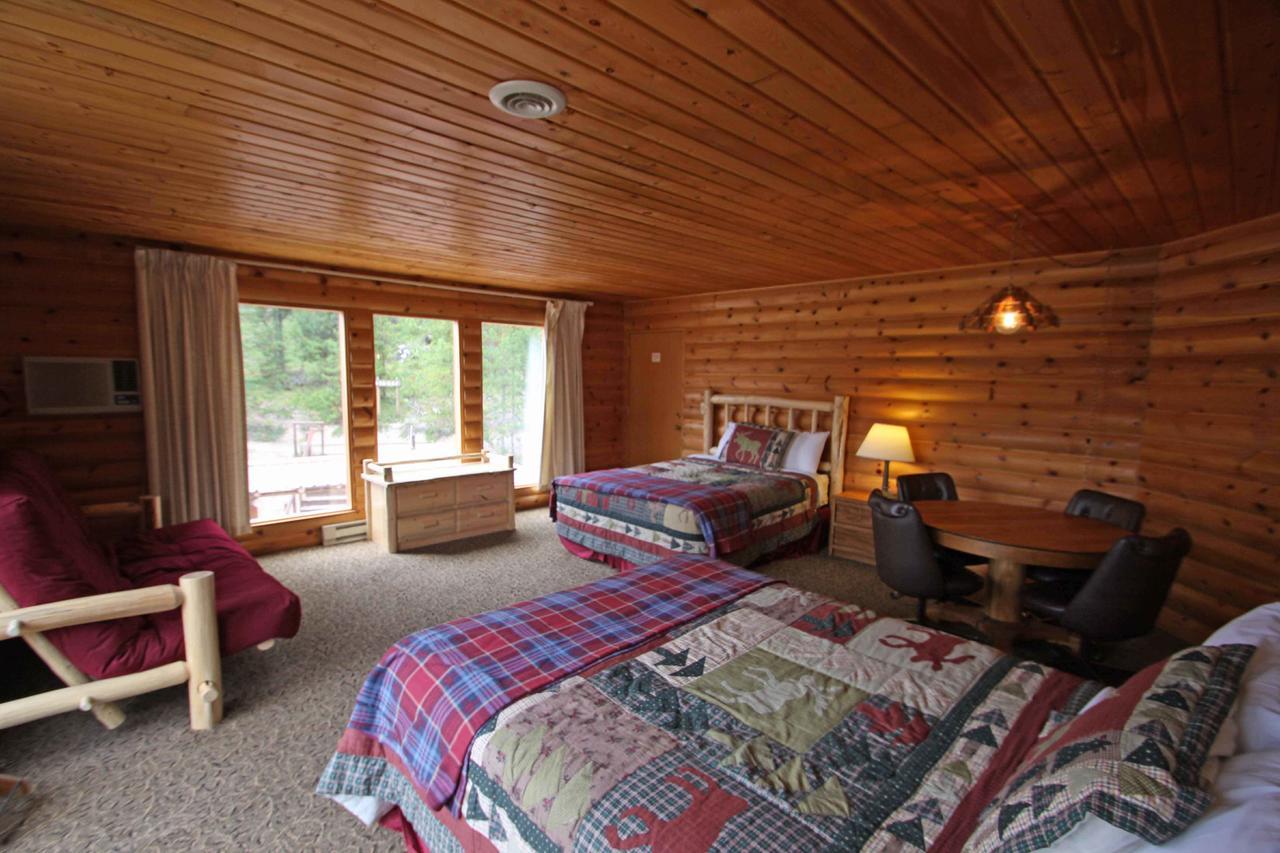 The Lodge At Lolo Hot Springs Habitación foto